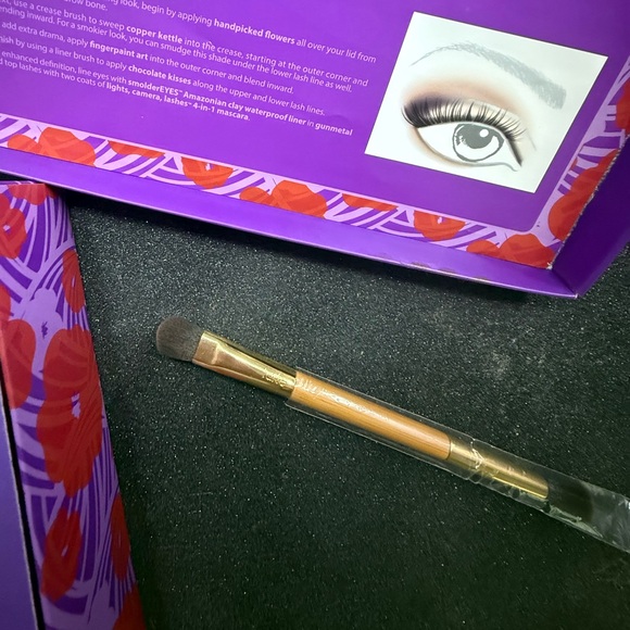 *NEW*TARTE High Performance Naturals Eyeshadow Palette💛FREE GIFT-dual eye brush - Picture 11 of 12